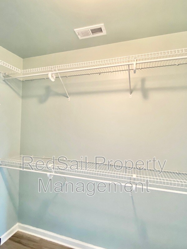 Building Photo - 256 R Hunts Neck Rd