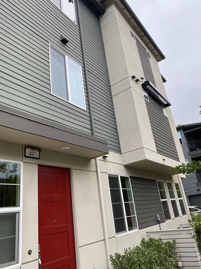 Building Photo - $3,290 / 2 BR STUNNING 2020 MODEL HOME FOR RENT IN SOUTH HAYWARD