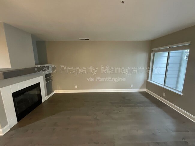 Building Photo - 6221 Barb Werner Ln