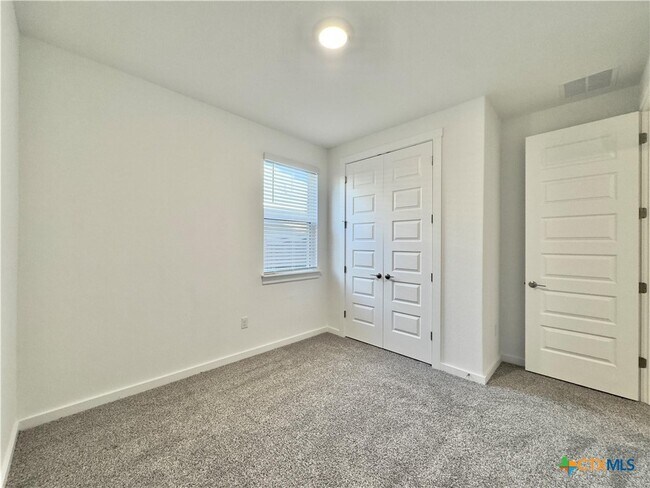 Building Photo - 2109 Gabriels Horn Rd