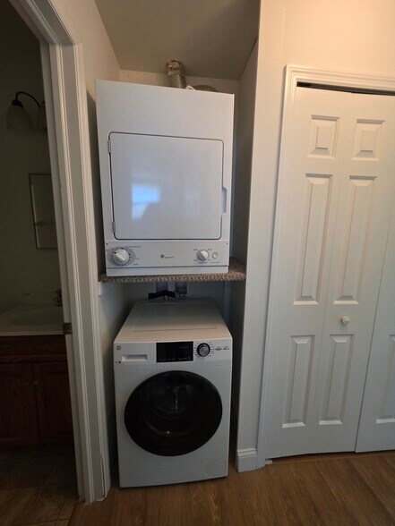 Washer/Dryer included - 152 Church St