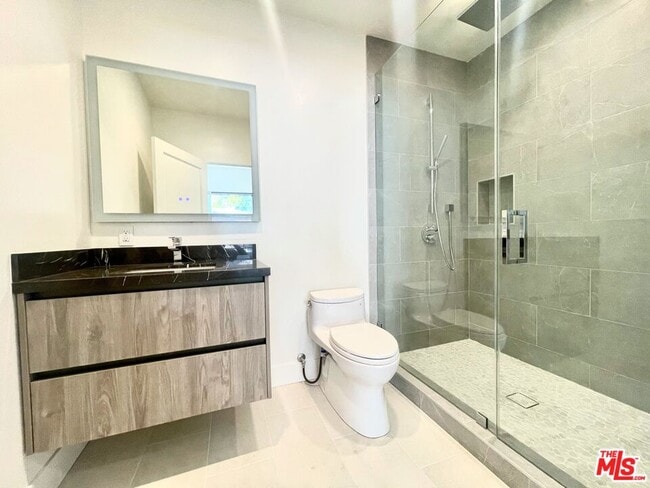 Building Photo - 822 Pacific Ave