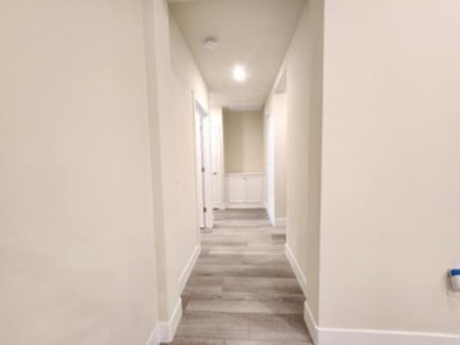 Building Photo - Upscale 2/2 Apartment in The Cannery!-$500...