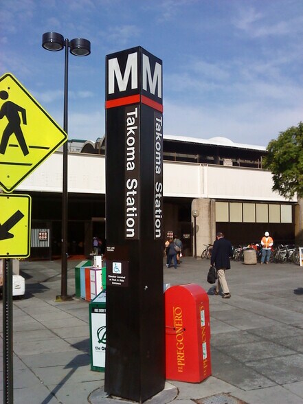 Building Photo - 343 Cedar St NW