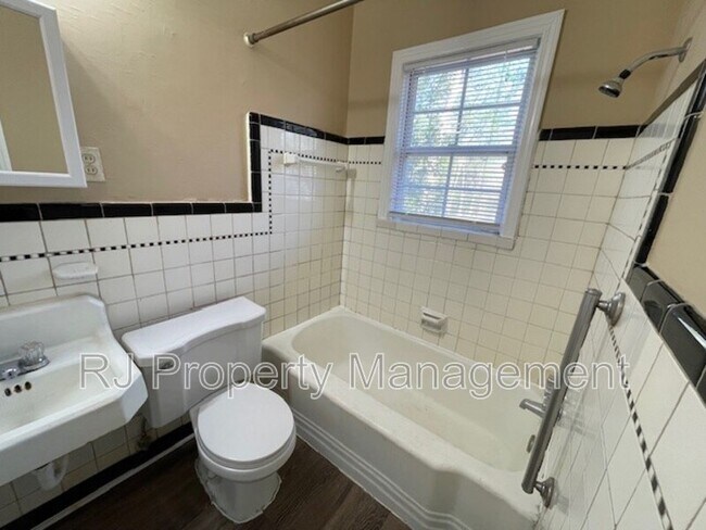 Building Photo - 3542 Millington Rd