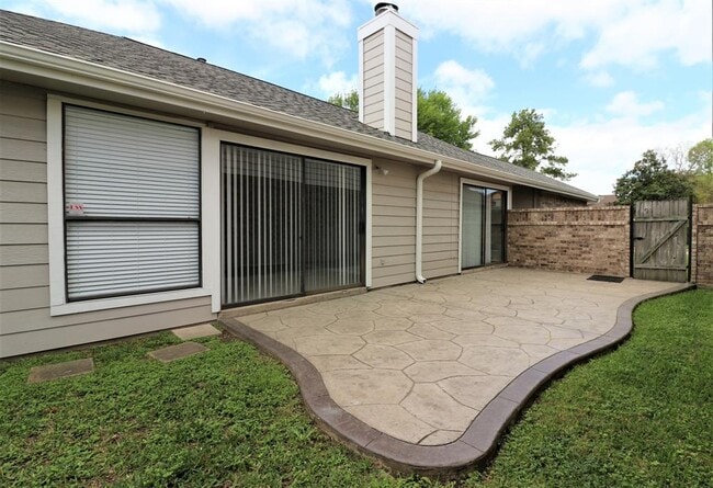 Building Photo - 12639 Ashford Hills Dr