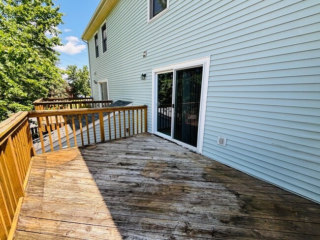 Building Photo - 2502 Ridge Rd