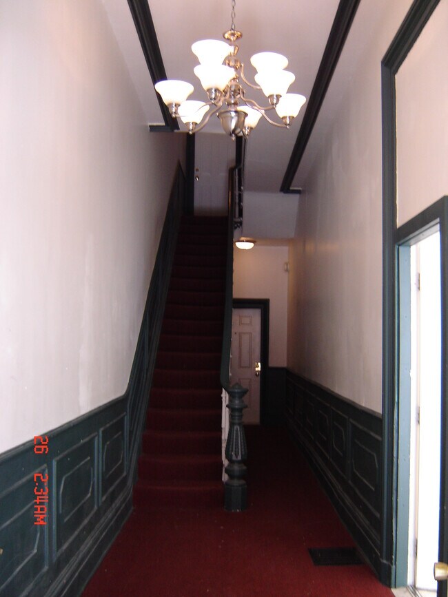 Building Photo - Junior Two Bedroom (Two bedrooms, no dedic...
