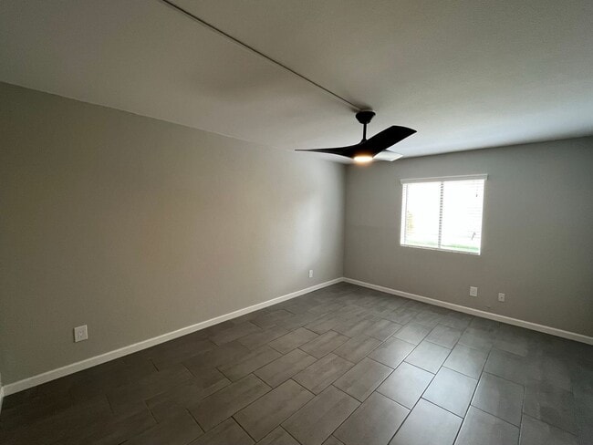 Building Photo - 2 Bedroom Condo in the Scottsdale Terrace Condominiums Community Near N Pima Rd and E Indian Scho...