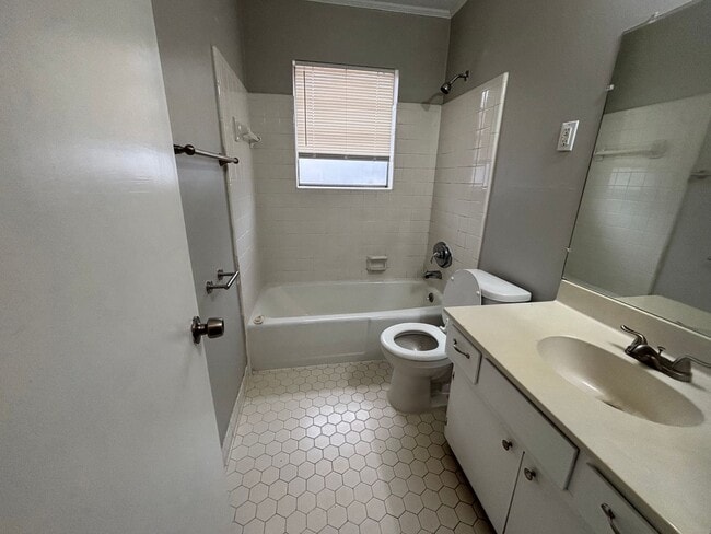 Building Photo - 1468 Mullins Station Rd