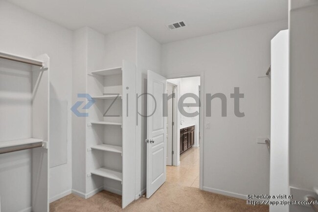 Building Photo - 1339 Sauvignon St