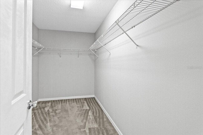 Building Photo - 1527 Angler Avenue