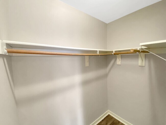 Building Photo - Spacious 4 Bedroom Home in Pebble Creek!