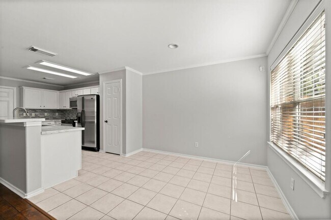 Building Photo - 26 Musgrove Pl