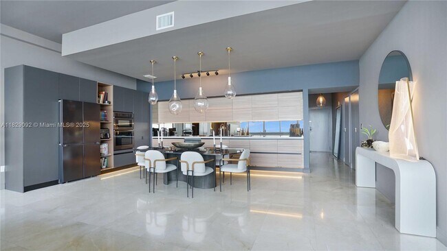Building Photo - 7934 West Dr