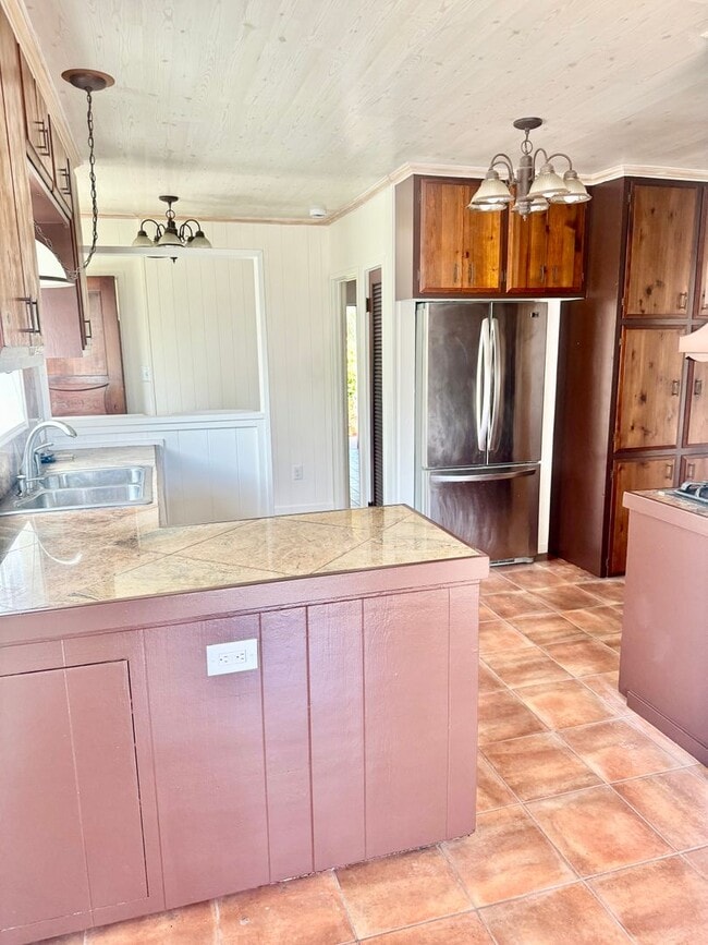 Building Photo - Stunning 2 story home with Spanish style a...