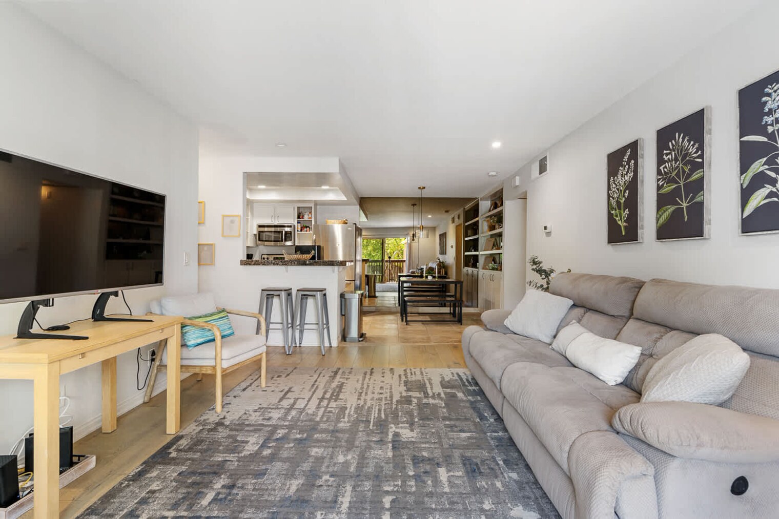 Building Photo - 6036 Rancho Mission Rd