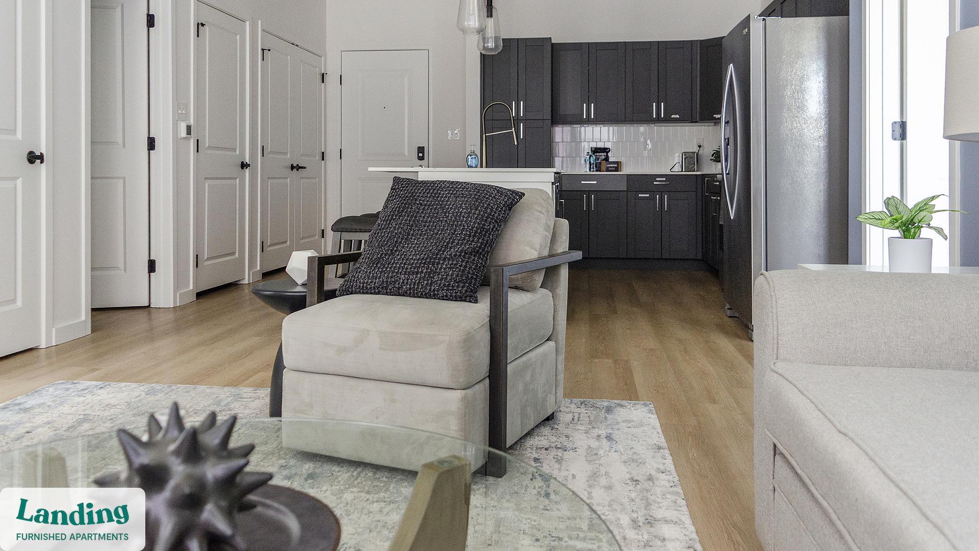 Building Photo - 650 N Main St