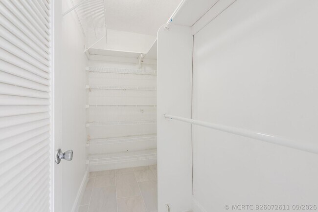 Building Photo - 108 Normandy Ln