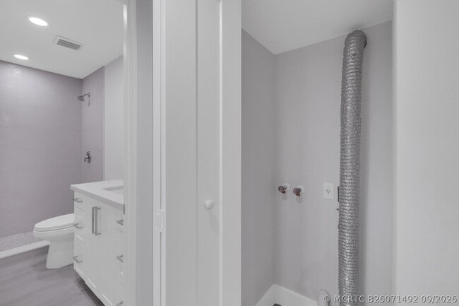 Building Photo - 12600 SW 5th Ct