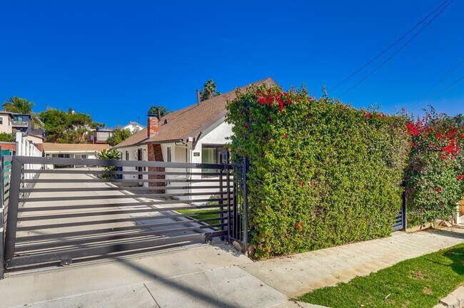 Building Photo - 4427 Topaz St