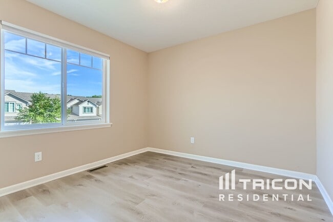 Building Photo - 14360 Parkside Ct NW