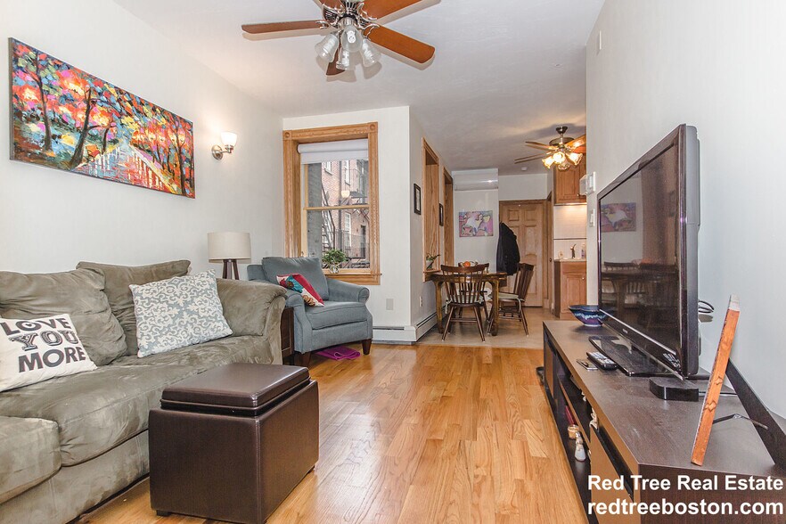 Building Photo - 5 Phillips St