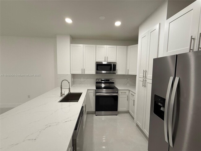 Building Photo - 8132 SW 17th Ct