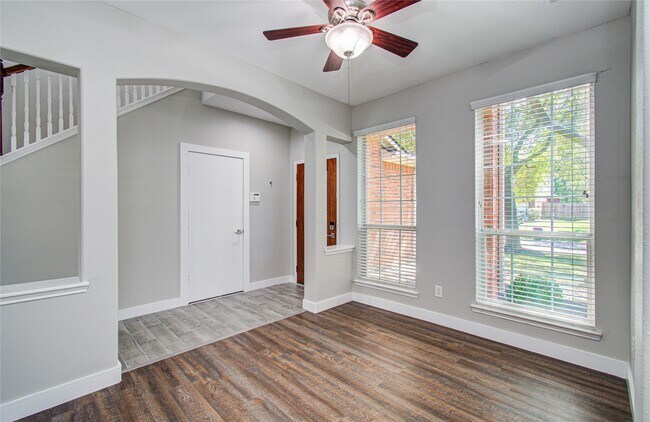 Building Photo - 6814 Summer Bridge Ln