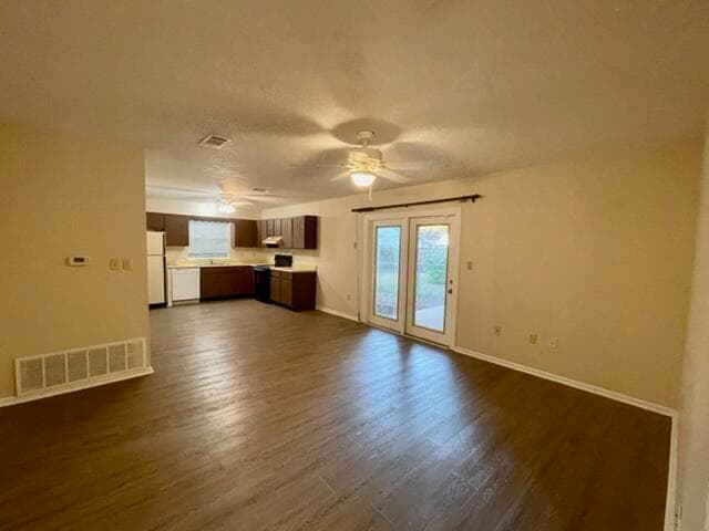 Building Photo - 36 10th St