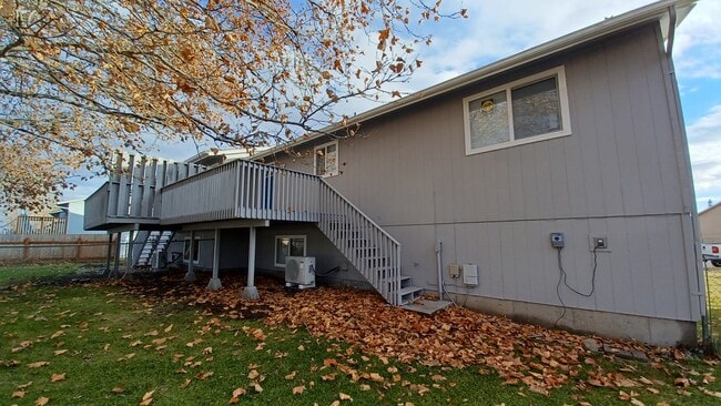 Building Photo - 11009 E Augusta Ct