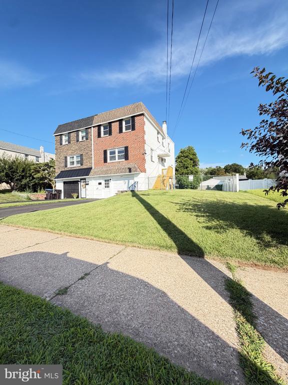 Building Photo - 1612 Tremont Ave