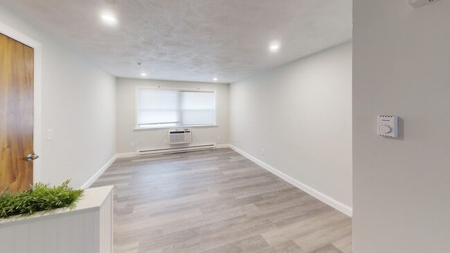 Building Photo - 29 Oconnell Ave