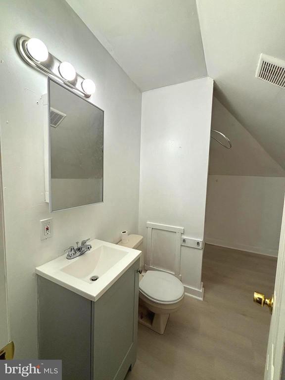 Building Photo - 225 S Delsea Dr