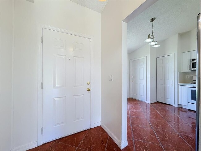 Building Photo - 13208 Pinyon Dr