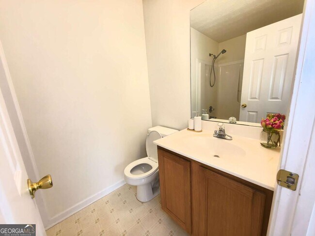 Building Photo - 619 Kenridge Way