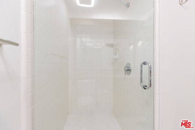 Building Photo - 23020 Wrencrest Dr