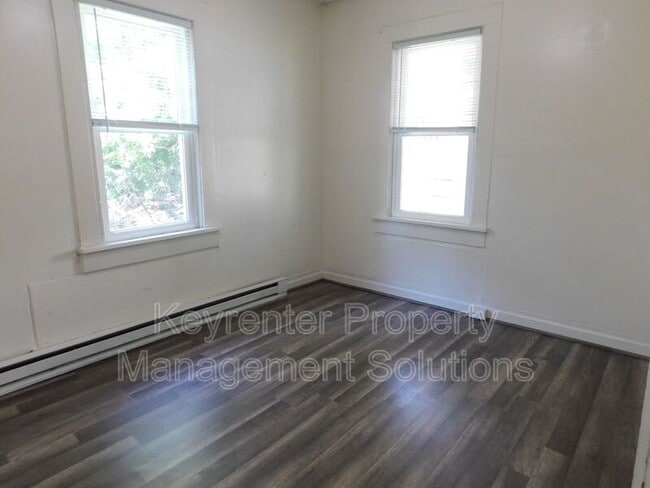 Building Photo - 202 Wilson Ave