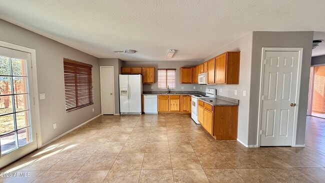 Building Photo - 18850 N Toledo Ave