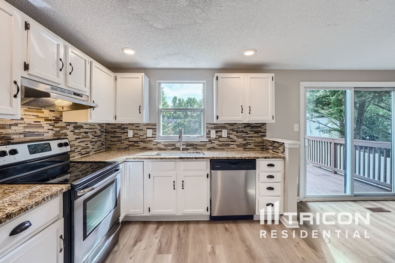Building Photo - 5934 Sunrise Ct