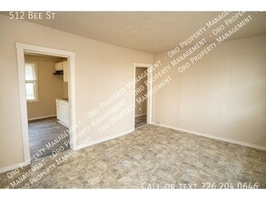 Building Photo - 512 Bee St