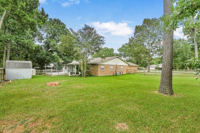 Building Photo - 1215 Tejas Blvd