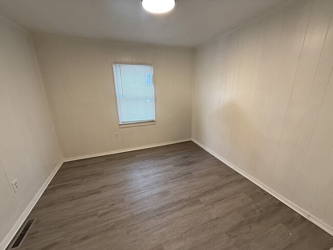 Building Photo - 3226 9th St