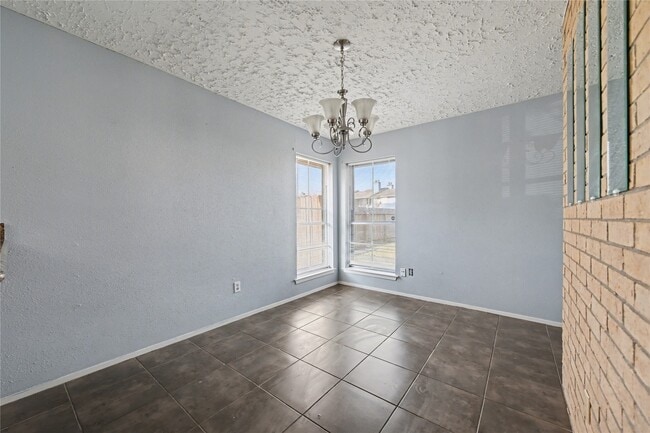 Building Photo - 319 Richvale Ln