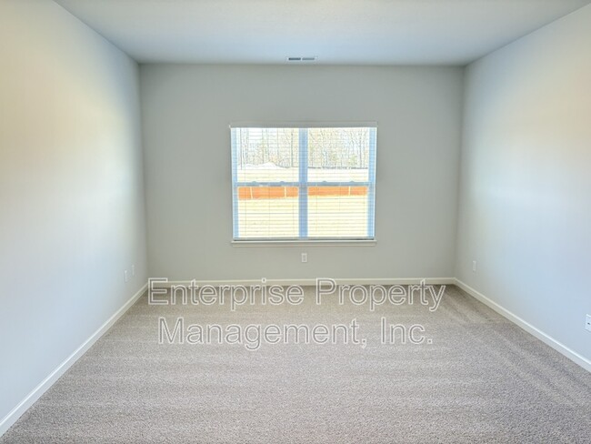 Building Photo - 80 Burr Oak Cv