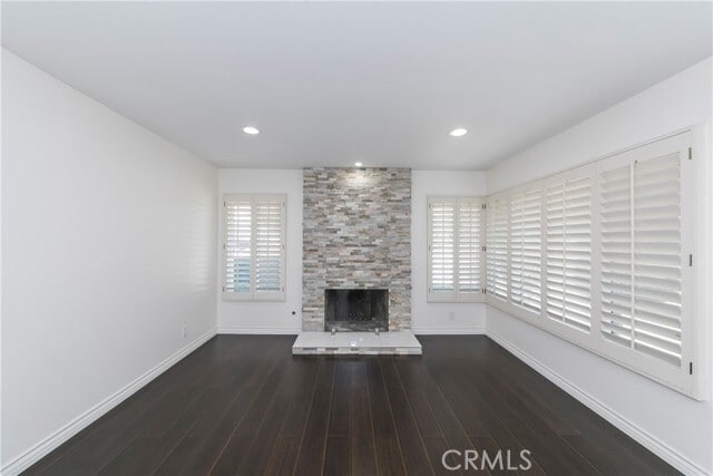 Building Photo - 2713 Deerpark Dr