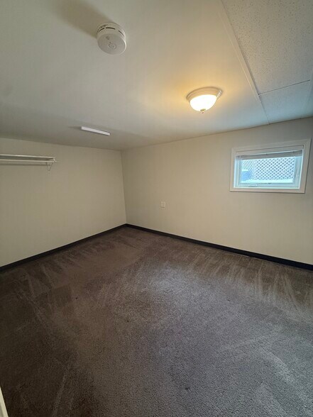 Building Photo - 5230 W Winona St