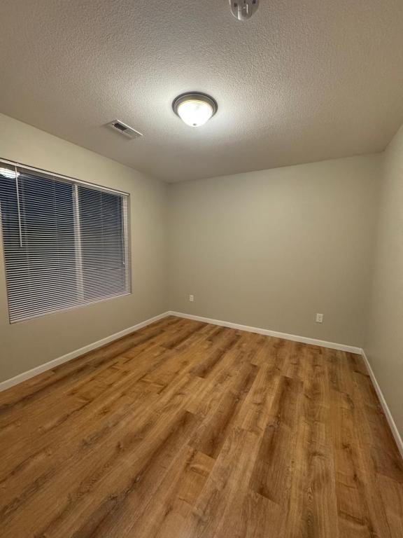 Building Photo - 6912 N Hydraulic Ave