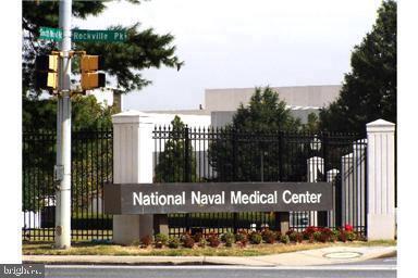 Building Photo - 10670 Weymouth St