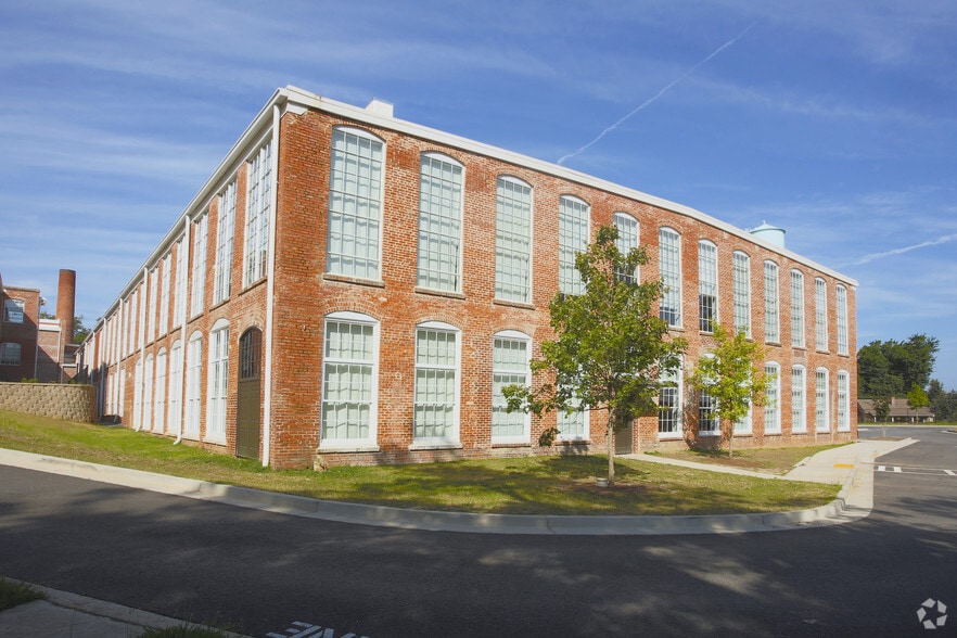 Building Photo - Mary-Leila Lofts